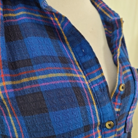 Anthropologie Isadora blue plaid button down shirt button back size small - Picture 5 of 7